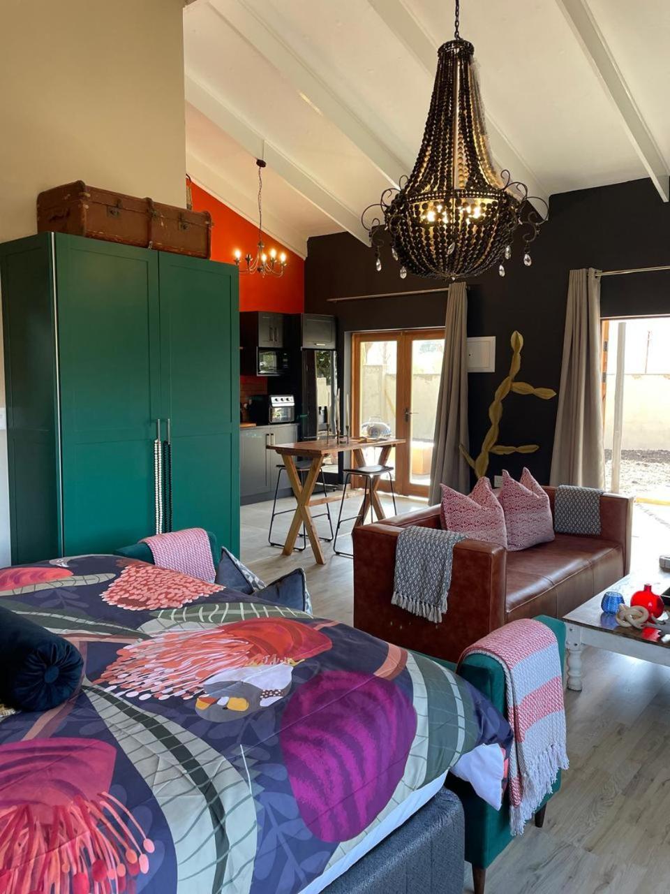Periwinkle, Grove ,Acorn & Sage Cottages كلارينس الغرفة الصورة